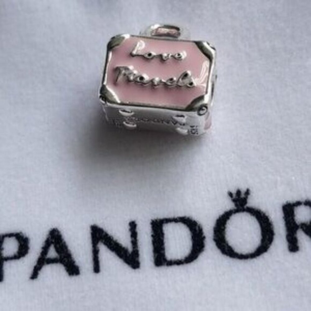 Pandora Love Travels Charm